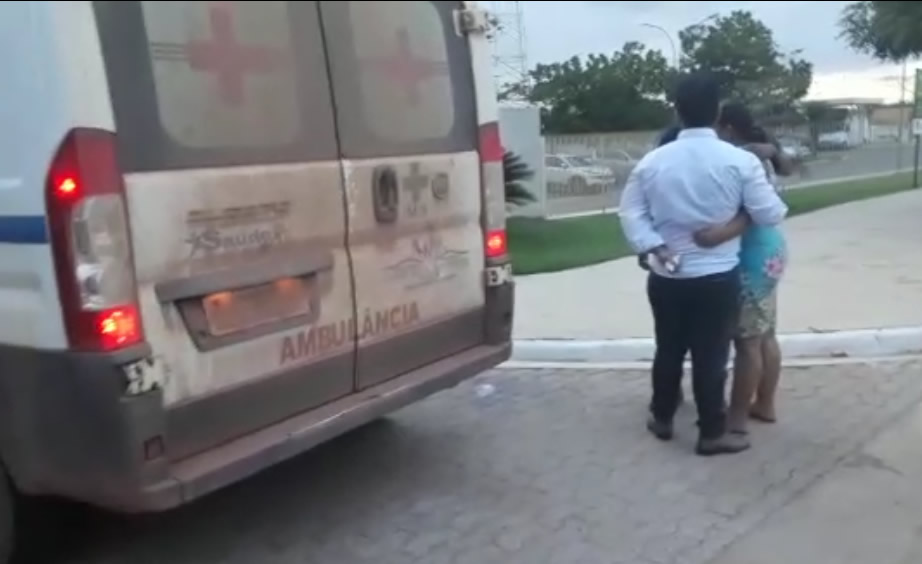 Redenção: Paciente morre em frente ao Hospital Regional da cidade após ambulância ser proibida de entrar na unidade