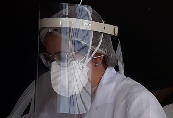 Internos confeccionam máscaras Face Shield para serem doadas a profissionais da saúde de Marabá
