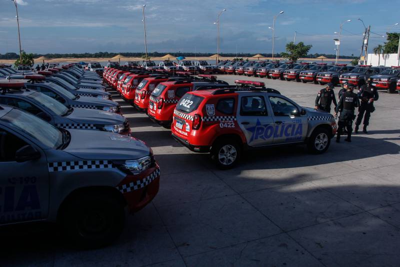 Estado entregou hoje crédito fundiário; nova frota e novo armamento para PM, em Marabá