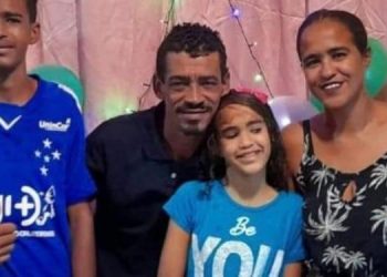 Família desaparecem após temporal; filho mais velho foi encontrado morto Família desaparecem após temporal; filho mais velho foi encontrado morto