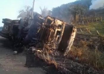 Homem morre após carreta pegar fogo em acidente no sudeste paraense