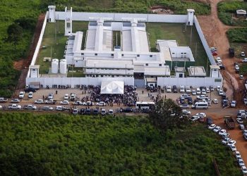 Detentos fogem da cadeia pública de Parauabepas