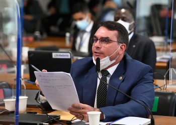 STF adia novamente julgamento sobre foro de Flávio Bolsonaro no caso das 'rachadinhas'