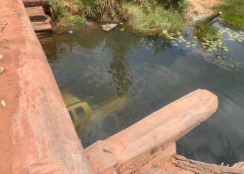 Pecuarista morre afogado após cair com caminhonete em igarapé