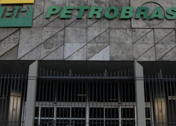Petrobras assina contrato com operadoras de compra e venda de gás