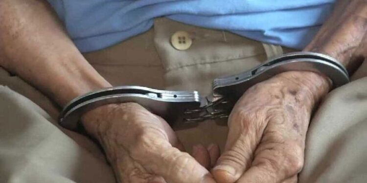 Idoso é preso após assediar ex com dezenas de PIX