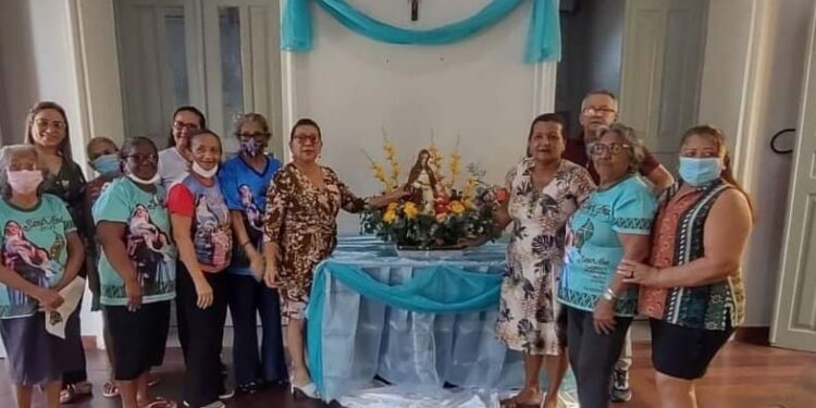 Peregrinação da imagem de Santana padroeira de Itaituba começou nesta segunda-feira (23)