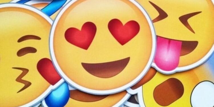 Dia mundial dos Emojis: veja 10 itens divertidos com o tema