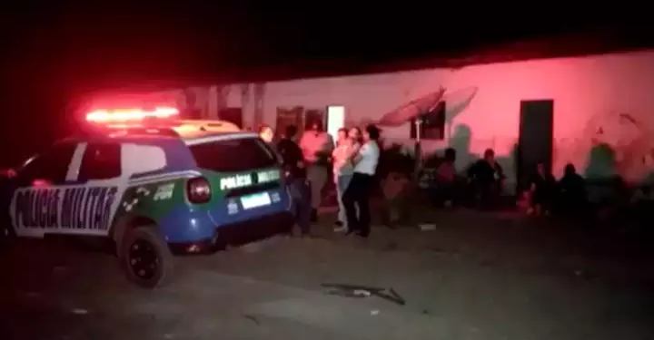 Mãe encontra filhos de sete e cinco anos mortos ao chegar do trabalho