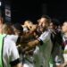 Vasco joga bem, atropela CRB e reassume vice-liderança