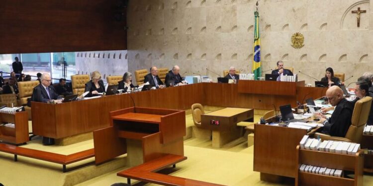 STF prorroga suspensão de despejos até depois da eleição