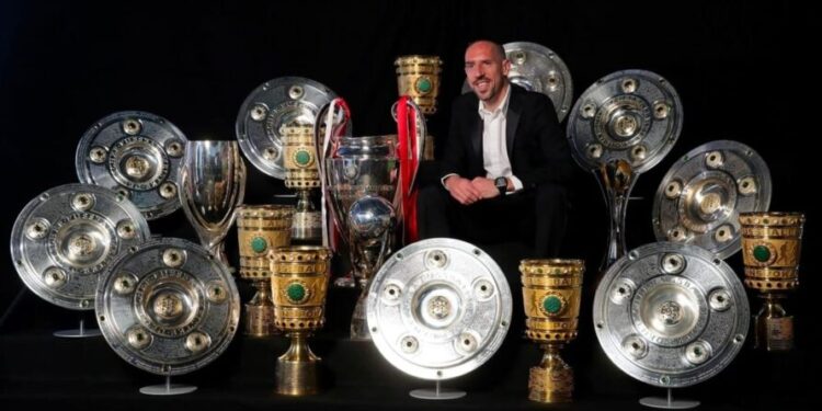 Ribéry chora em sua despedida dos gramados