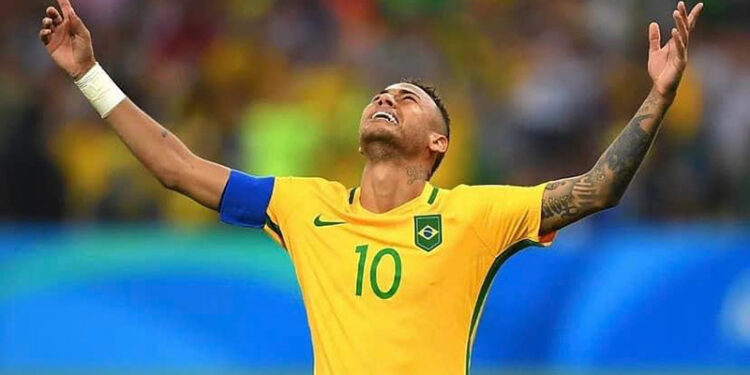 Justiça mantém multa a Neymar por sonegação e diminui dívida