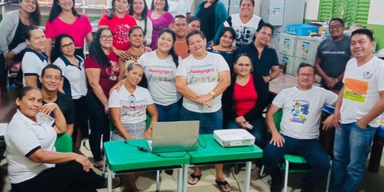 Encontro Pedagógico é realizado em escola pública no Distrito de Barreiras