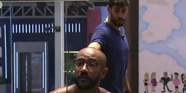 BBB23: Ricardo e Cara de Sapato brigam por frigideira