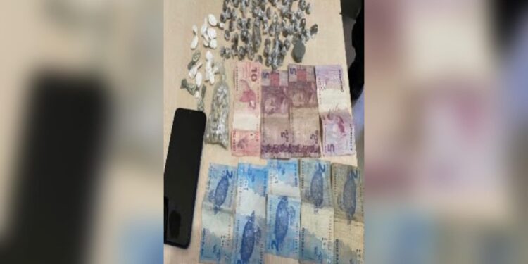 PM prende homem e apreende droga escondida em residência no Distrito Palmares