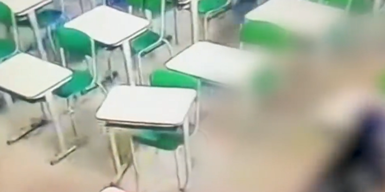 Veja O Momento Em Que Aluno Invade Escola E Mata Professora A Facadas Zap Marab