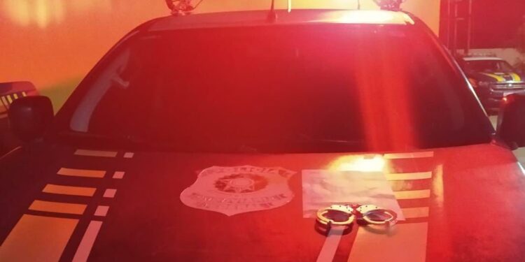 Dois passageiros são presos pela PRF em Itaituba