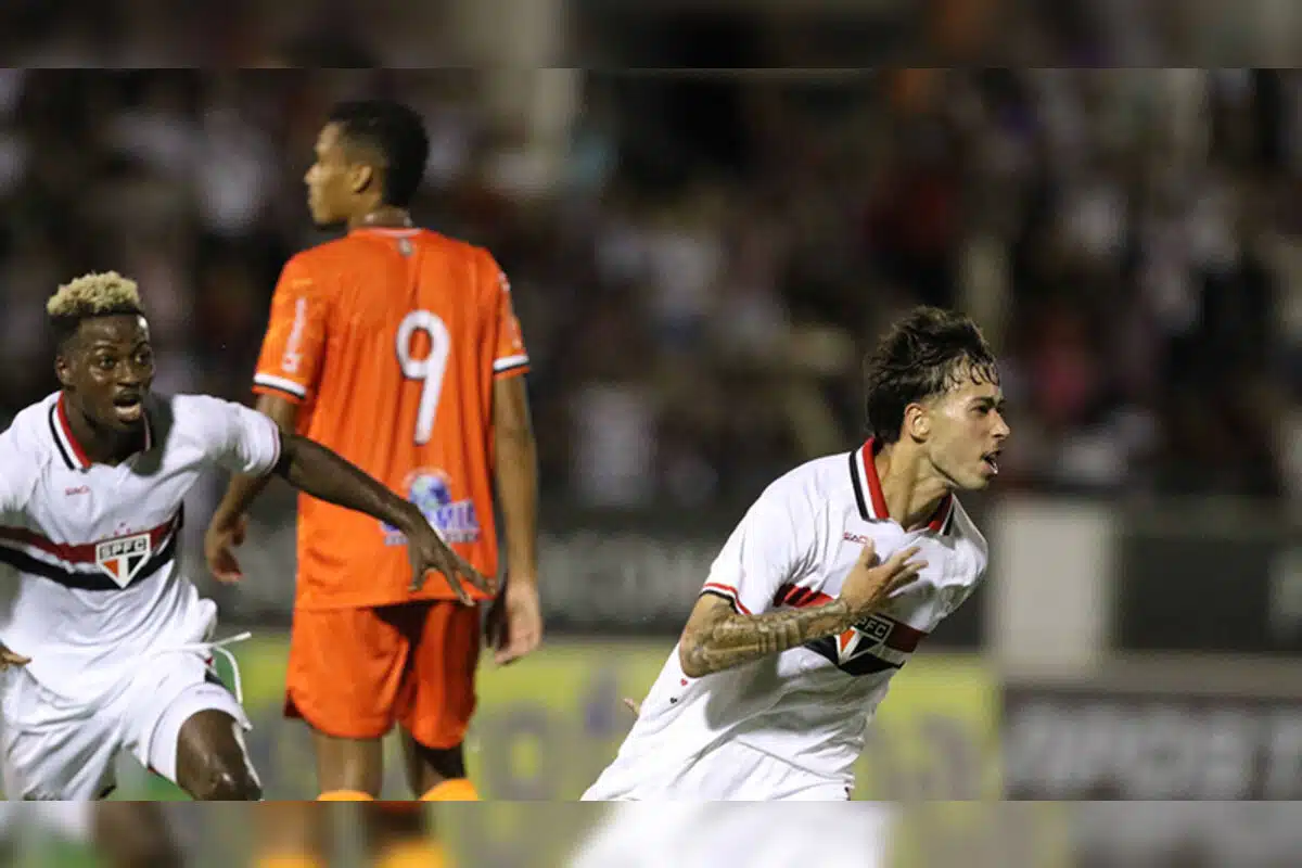 Carajás sai na frente, mas São Paulo vira e se classifica