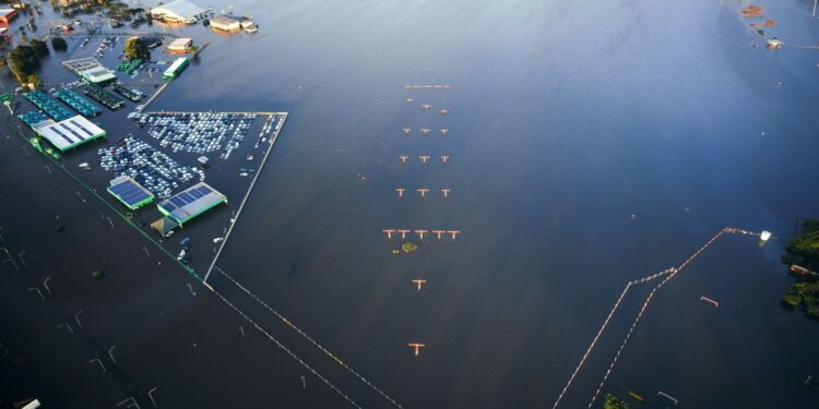 Políticos gaúchos defendem investimentos em aeroportos regionais