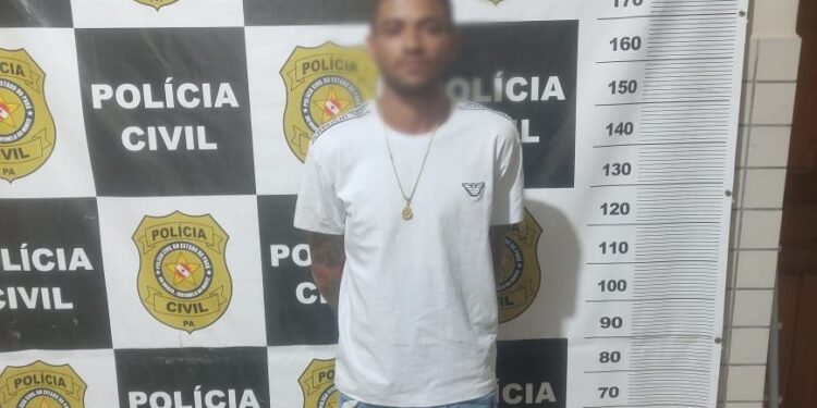 Homem com mandado de prisão é preso pela PM Homem com mandado de prisão é preso pela PM