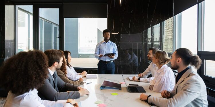 Entenda como uma consultoria empresarial pode alavancar o seu negócio Entenda como uma consultoria empresarial pode alavancar o seu negócio