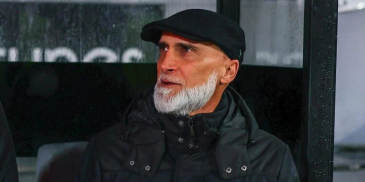 Técnico rescinde com Vitória de Guimarães para assumir Vasco