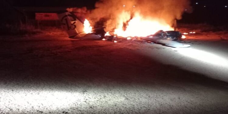 Vídeo: Avião é incendiado na região garimpeira de Itaituba Vídeo: Avião é incendiado na região garimpeira de Itaituba