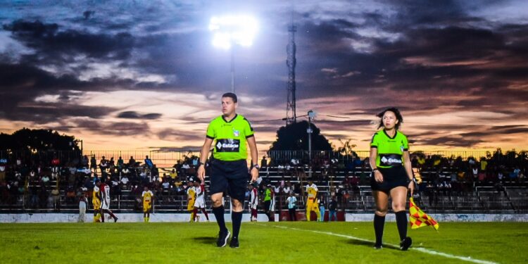 Futebol: Federação Paraense e prefeitura ofertam curso de arbitragem em Tailândia Futebol: Federação Paraense e prefeitura ofertam curso de arbitragem em Tailândia