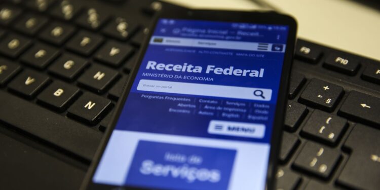 Declarações de IR entregues chegam a 42 milhões e superam 2023 Declarações de IR entregues chegam a 42 milhões e superam 2023
