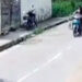 AM: assaltante derruba mulher e criança de moto em movimento