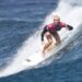 Tati aproveita erro de rival e vai disputar o ouro no surf