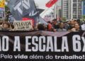 Manifestantes vão às ruas pelo fim da escala de trabalho 6x1