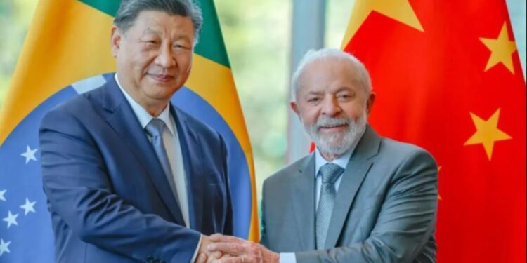 Brasil e China assinam 37 acordos bilaterais