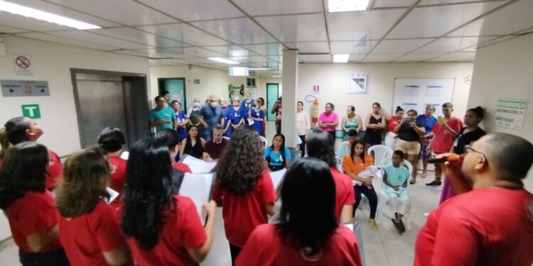 Coral de Natal encanta pacientes no Hospital Regional de Marabá