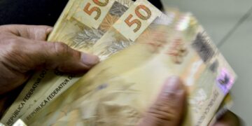 Caixa paga Bolsa Família a beneficiários com NIS de final 4