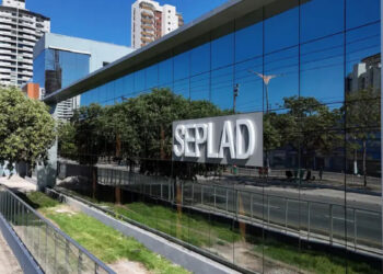 Seplad realiza leilão de 133 veículos, incluindo carros e motos