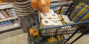 Governo federal reajusta auxílio-alimentação de servidores em 17,5% Governo federal reajusta auxílio-alimentação de servidores em 17,5%