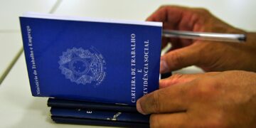 Governo confirma salário mínimo de R$ 1.621 em 2026 Governo confirma salário mínimo de R$ 1.621 em 2026