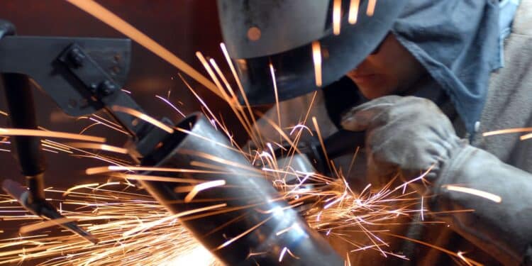 Setor produtivo critica cautela do BC e cobra início do corte de juros Setor produtivo critica cautela do BC e cobra início do corte de juros