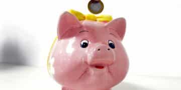 Saques na poupança superam depósitos em R$ 2,85 bilhões em novembro Saques na poupança superam depósitos em R$ 2,85 bilhões em novembro