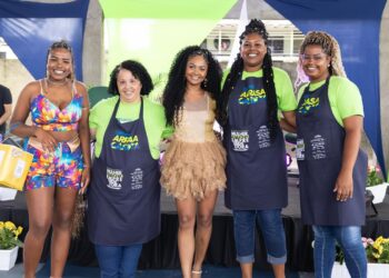 Projeto social estimula autonomia financeira de mulheres no Rio Projeto social estimula autonomia financeira de mulheres no Rio